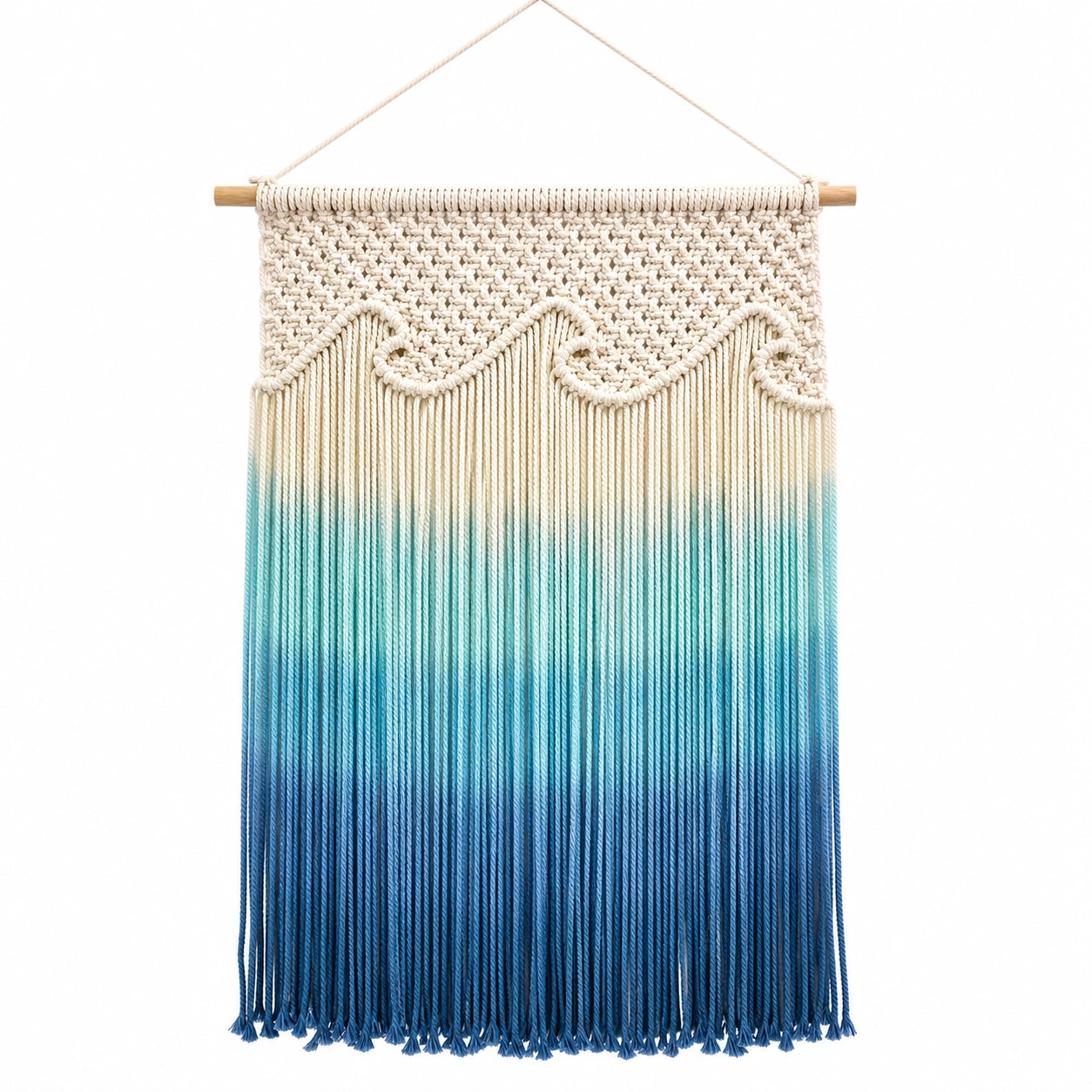 Tenture Murale en Macramé Dégradé Bleu et Beige